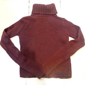 Banana Republic 💯 cotton knit aubergine turtleneck. Long sleeves. Size XS.